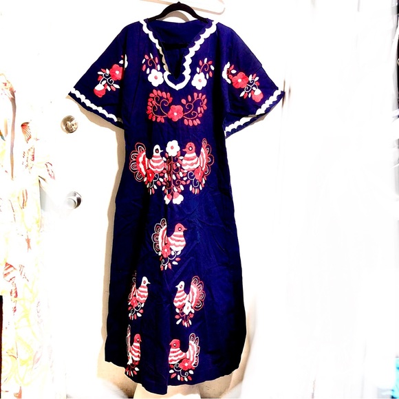 Vintage Mexican Huipil Maxi Dress Embroidered Birds Boho Ethnic Folk - Picture 16 of 16